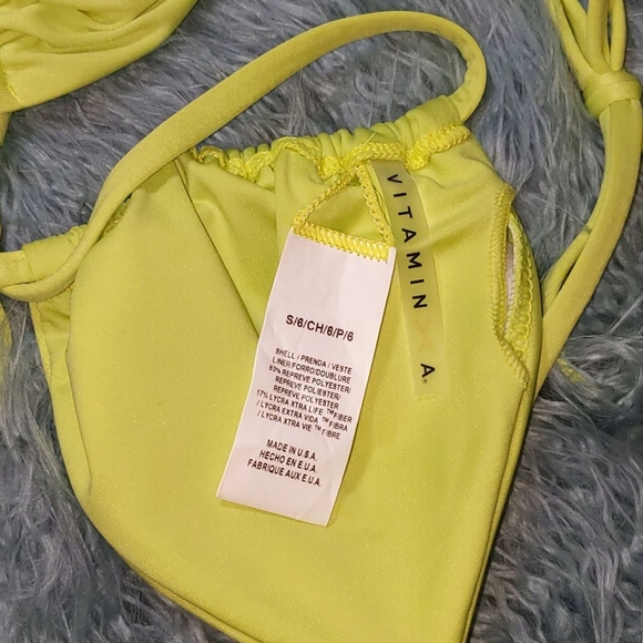 Vitamin A Gia Triangle Bikini Top Women's Size 6 Neon Green - Picture 3 of 3